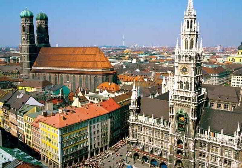 Hotel Courtyard By Marriott Center München