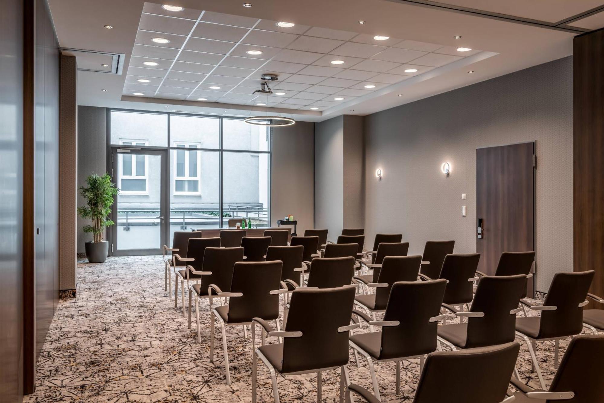 Courtyard By Marriott Center Hotel München