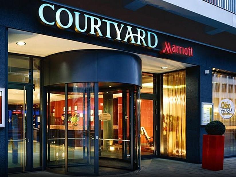 Courtyard By Marriott Center München