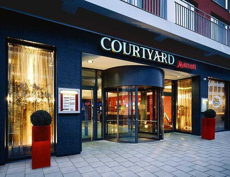 Courtyard By Marriott Center München